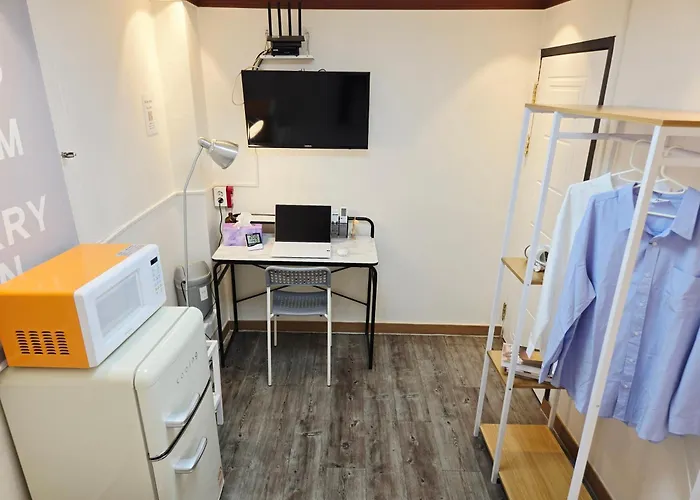 Hotel Urban Ks